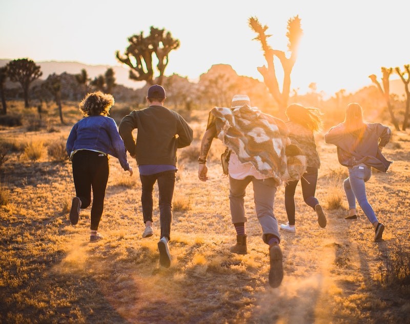 people running on a trail